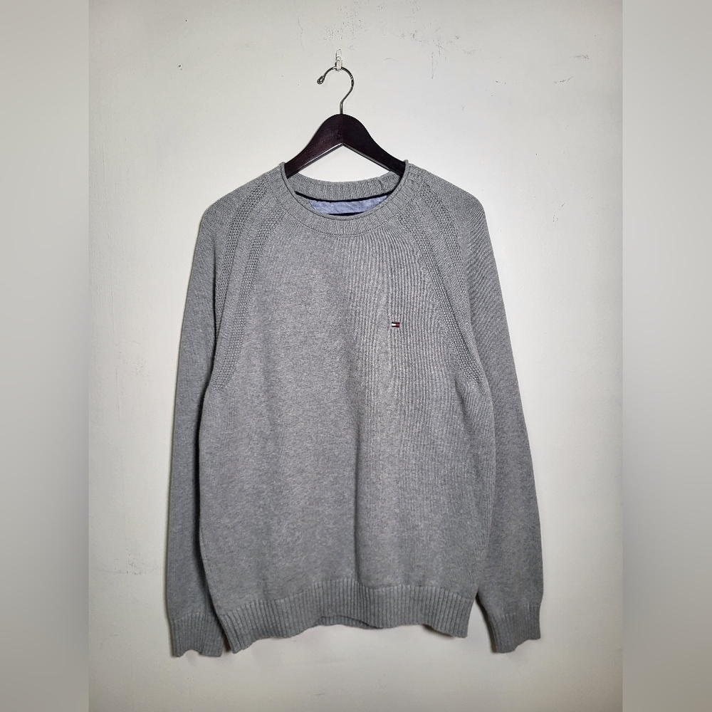 👕🌶 Tommy Hilfiger "Small Logo" 3D Knit Sweater